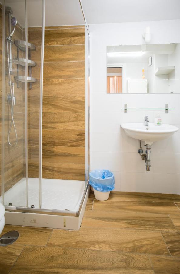 Stay In Naples Flats Toledo Bagian luar foto